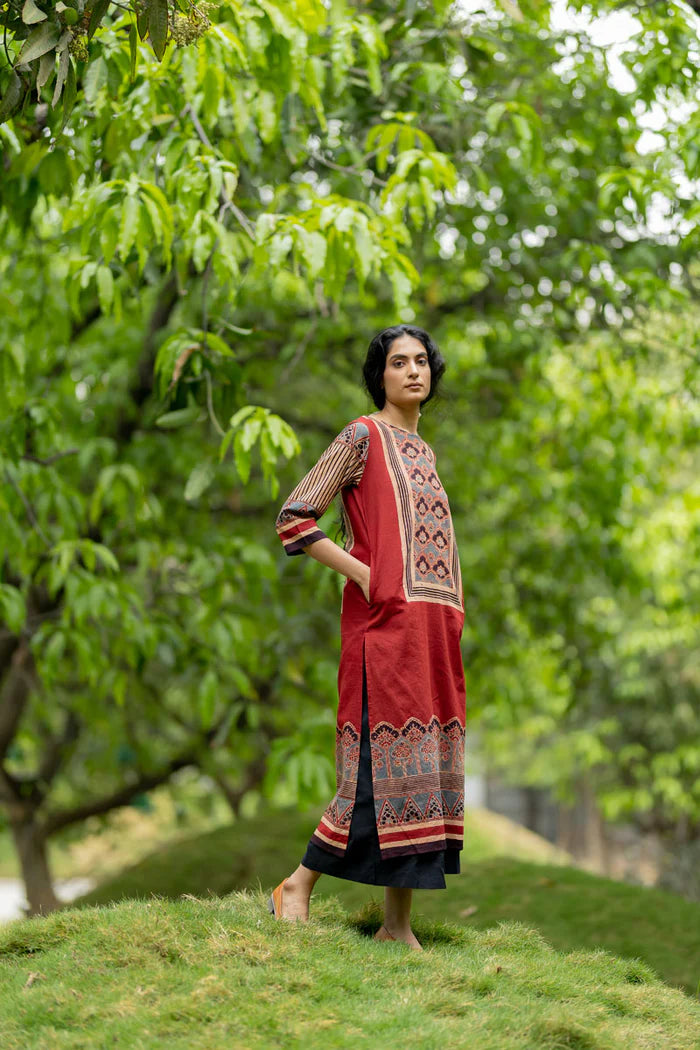 Maroon Traditional Motif Print Cotton Kurta With Dupatta