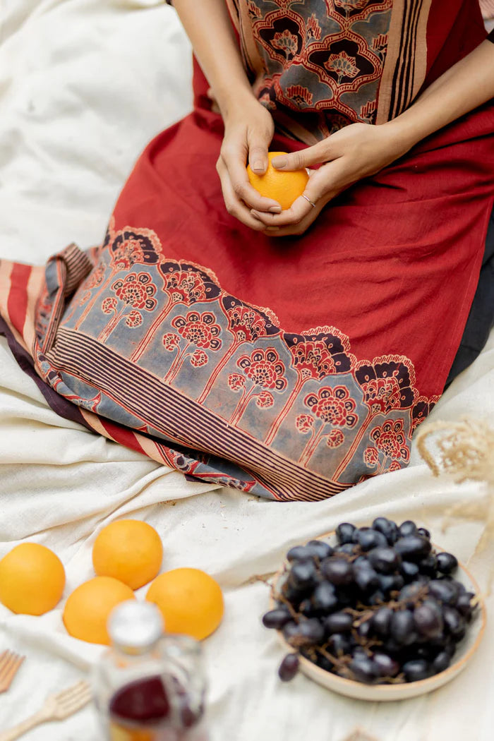 Maroon Traditional Motif Print Cotton Kurta With Dupatta