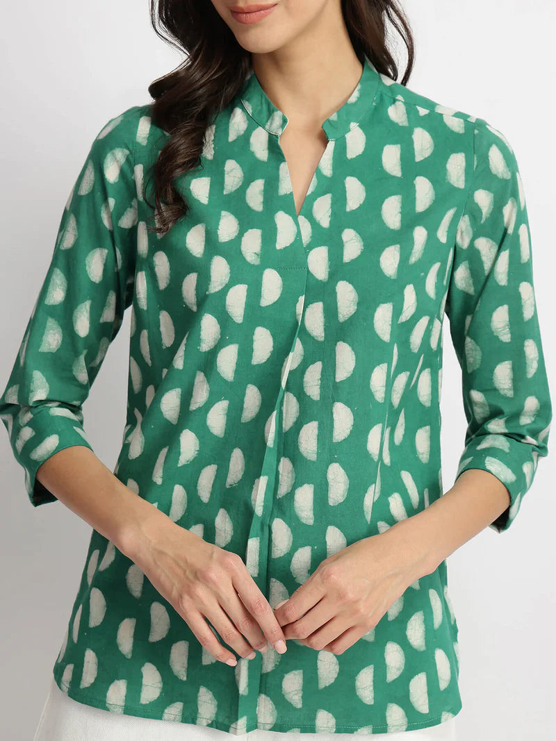 Green Abstract Print Casual Top